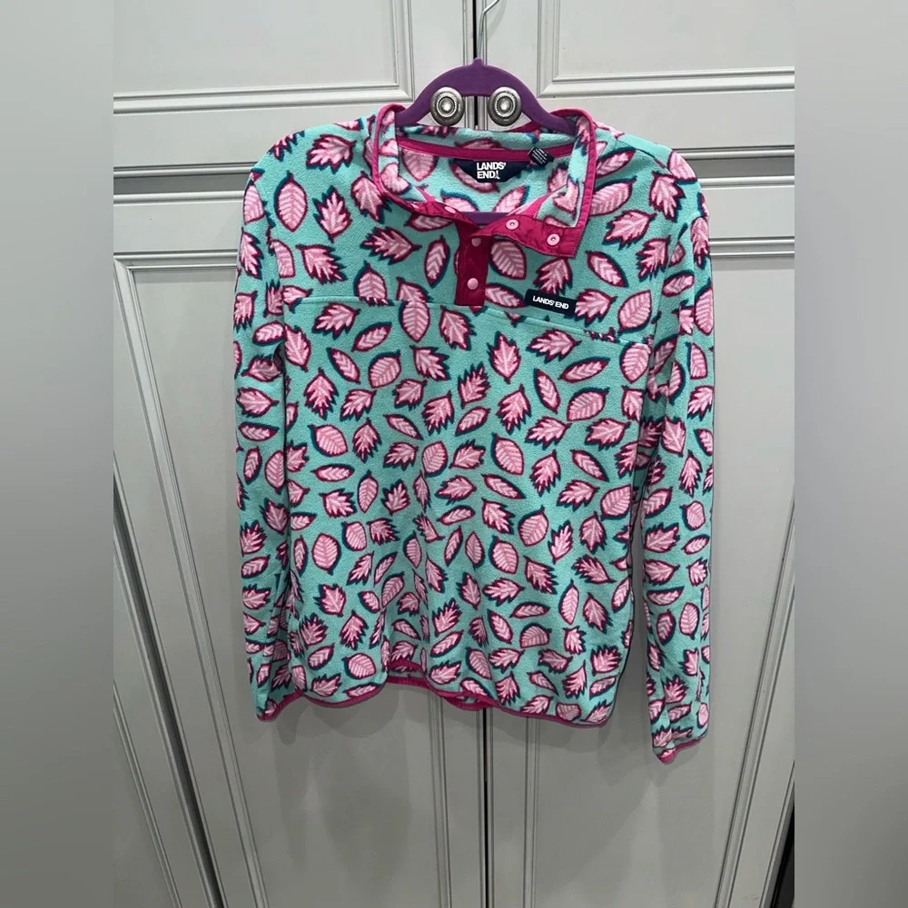 Lands’ End Girls leaf printed size XXL (18-20) fleece pullover